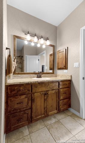 192 Great Oaks Boulevard La Vernia TX 78121