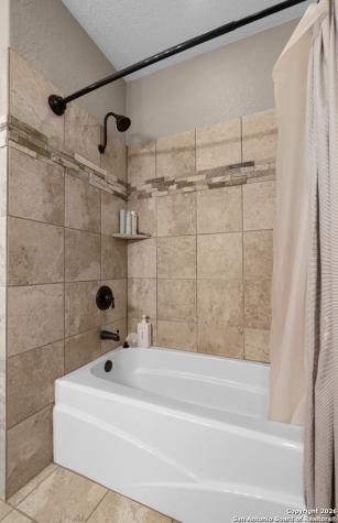 192 Great Oaks Boulevard La Vernia TX 78121