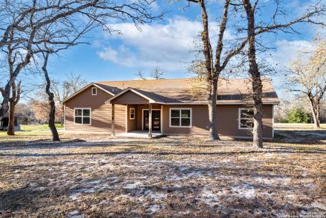 192 Great Oaks Boulevard La Vernia TX 78121