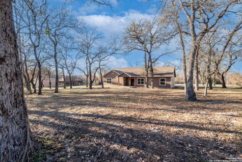 192 Great Oaks Boulevard La Vernia TX 78121