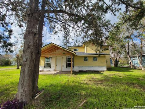 414 Ellis Street Seguin TX 78155