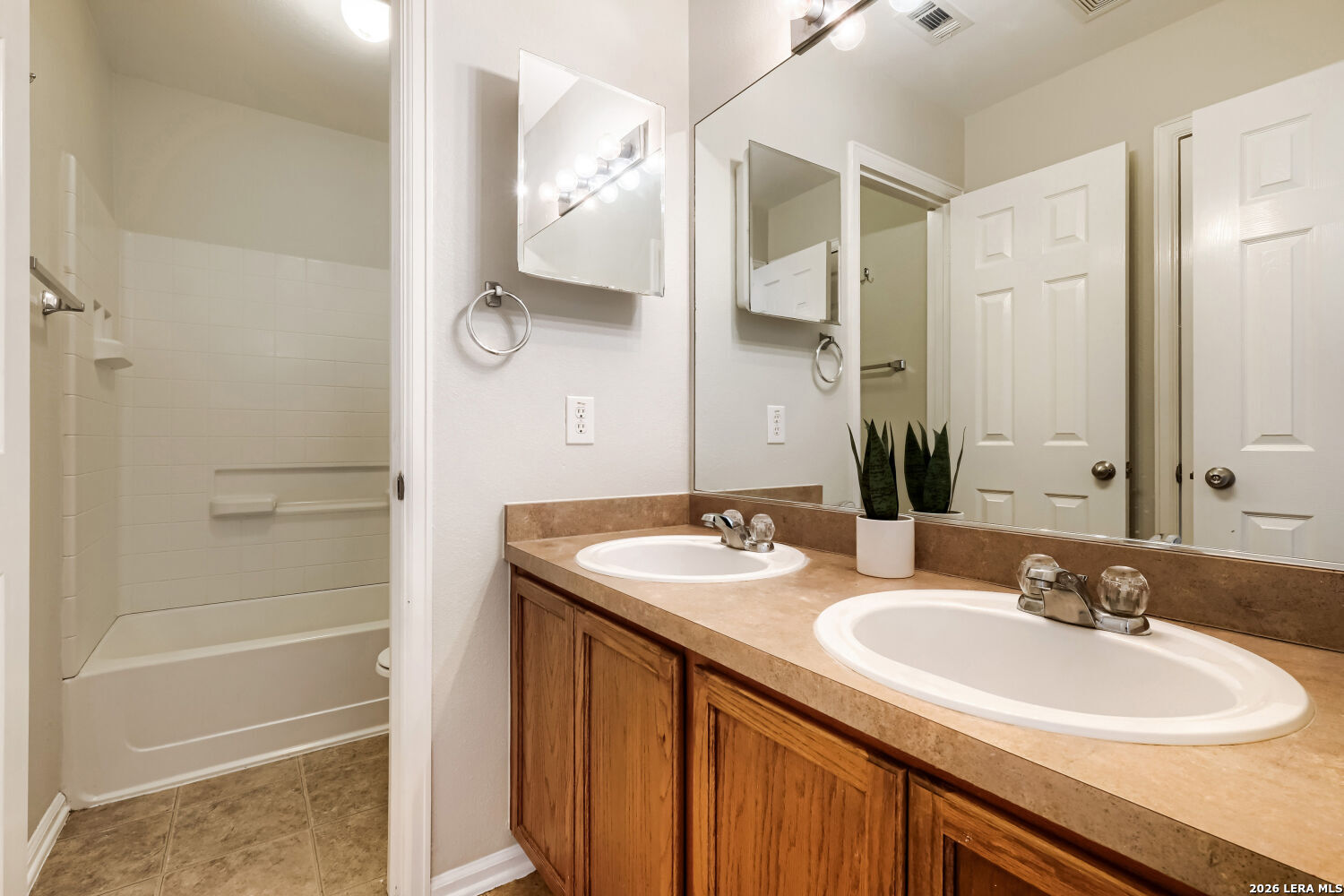 9726 Falcon Bay Converse TX 78109
