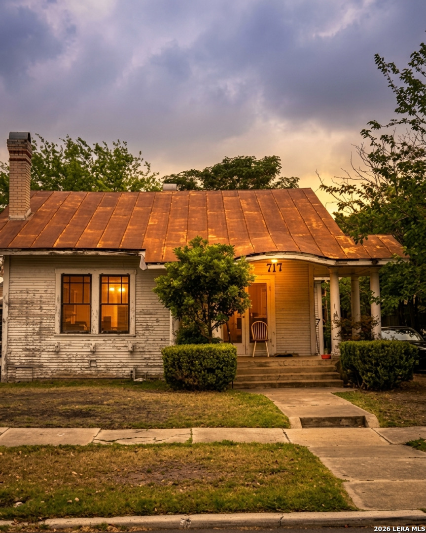 717 Kayton San Antonio TX 78210