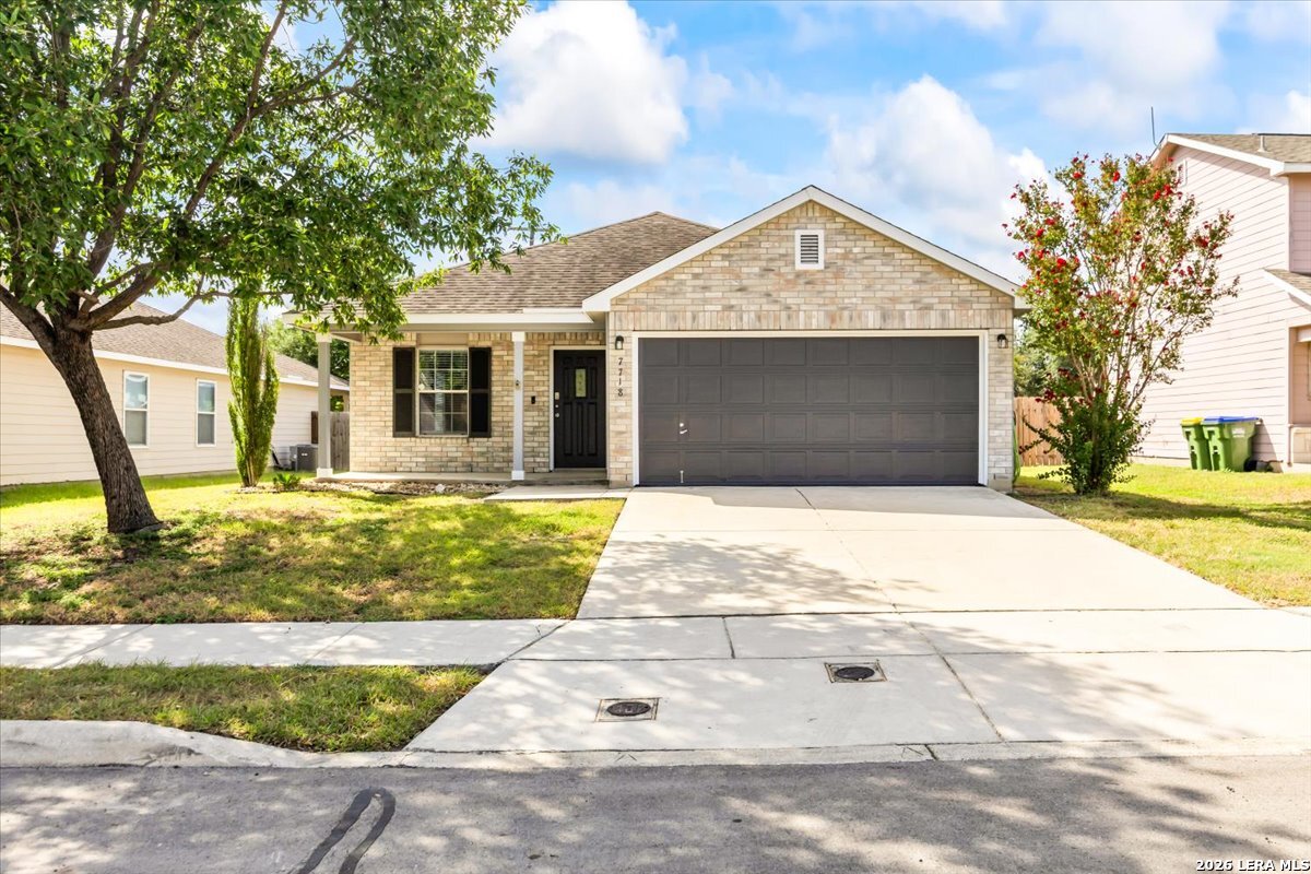 7718 Ruidoso Chase Selma TX 78154
