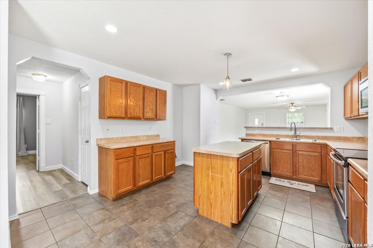 7718 Ruidoso Chase Selma TX 78154