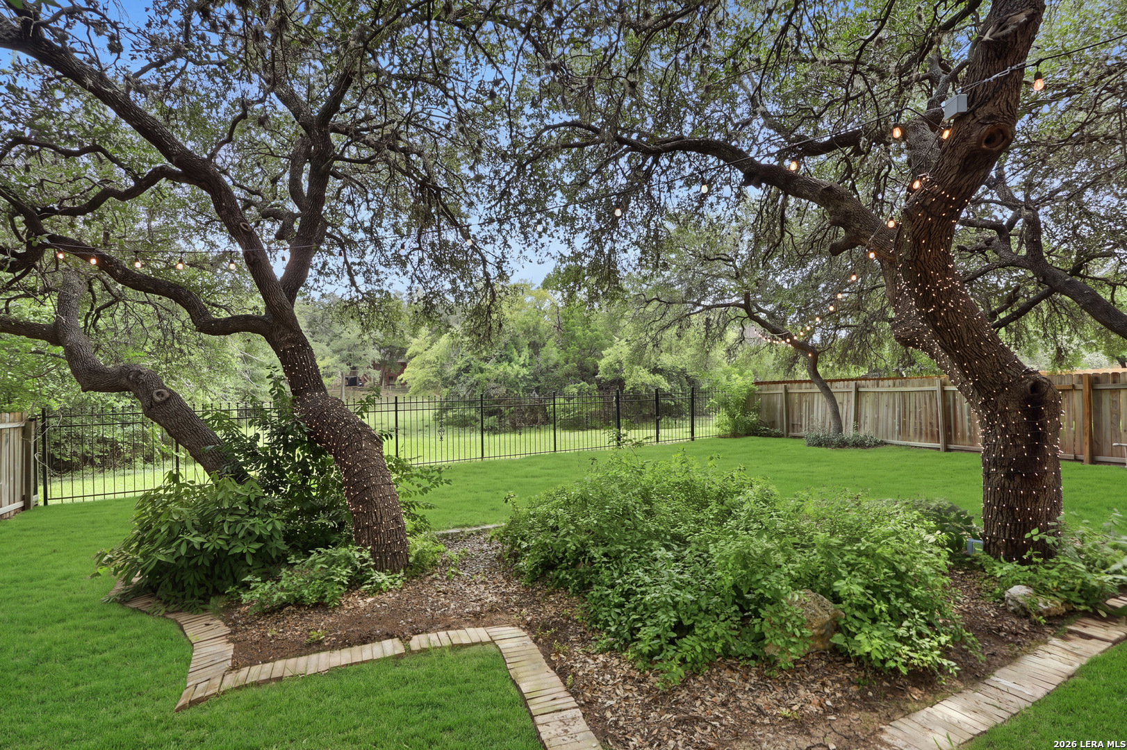 2316 Newoak Park San Antonio TX 78230