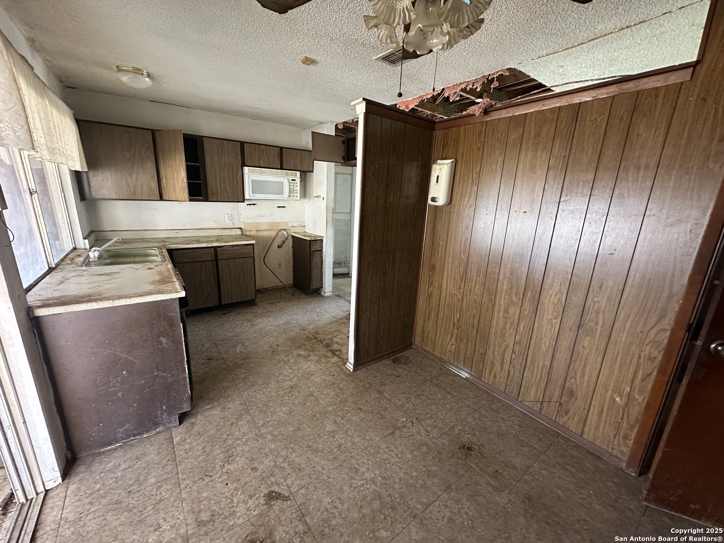 8514 Standing Rock San Antonio TX 78242
