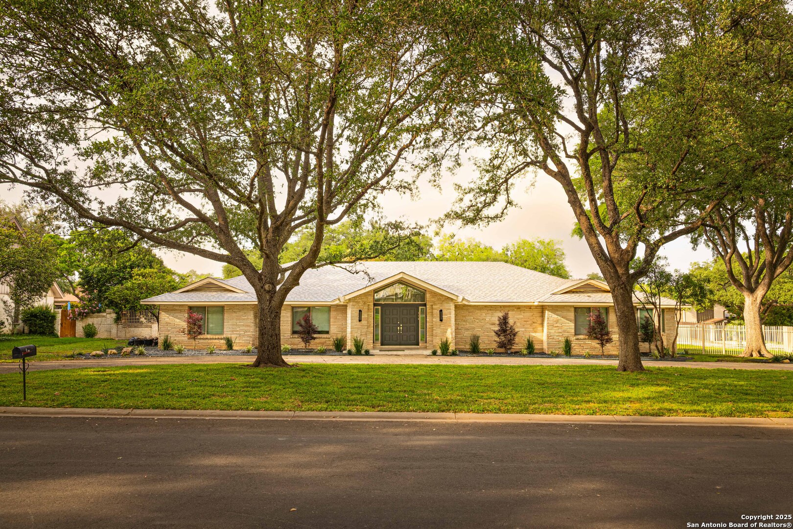 115 Wickford Castle Hills TX 78213