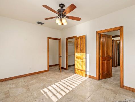 102 Oak Valley Drive Boerne TX 78006