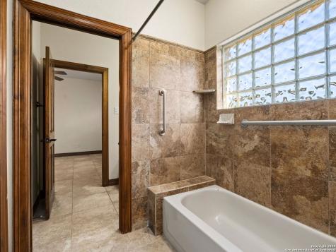 102 Oak Valley Drive Boerne TX 78006