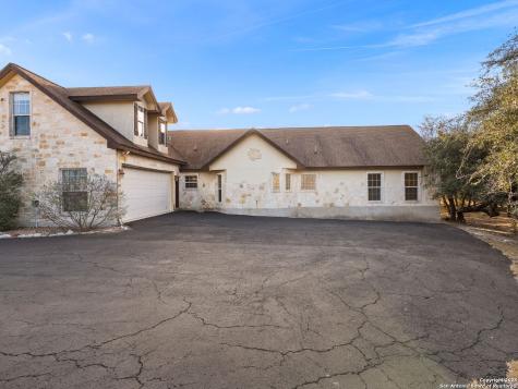 102 Oak Valley Drive Boerne TX 78006