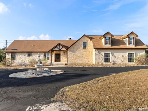 102 Oak Valley Drive Boerne TX 78006