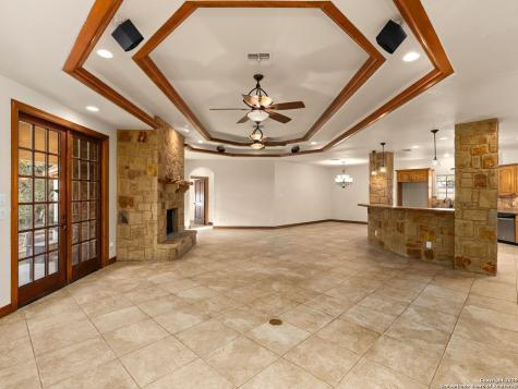 102 Oak Valley Drive Boerne TX 78006