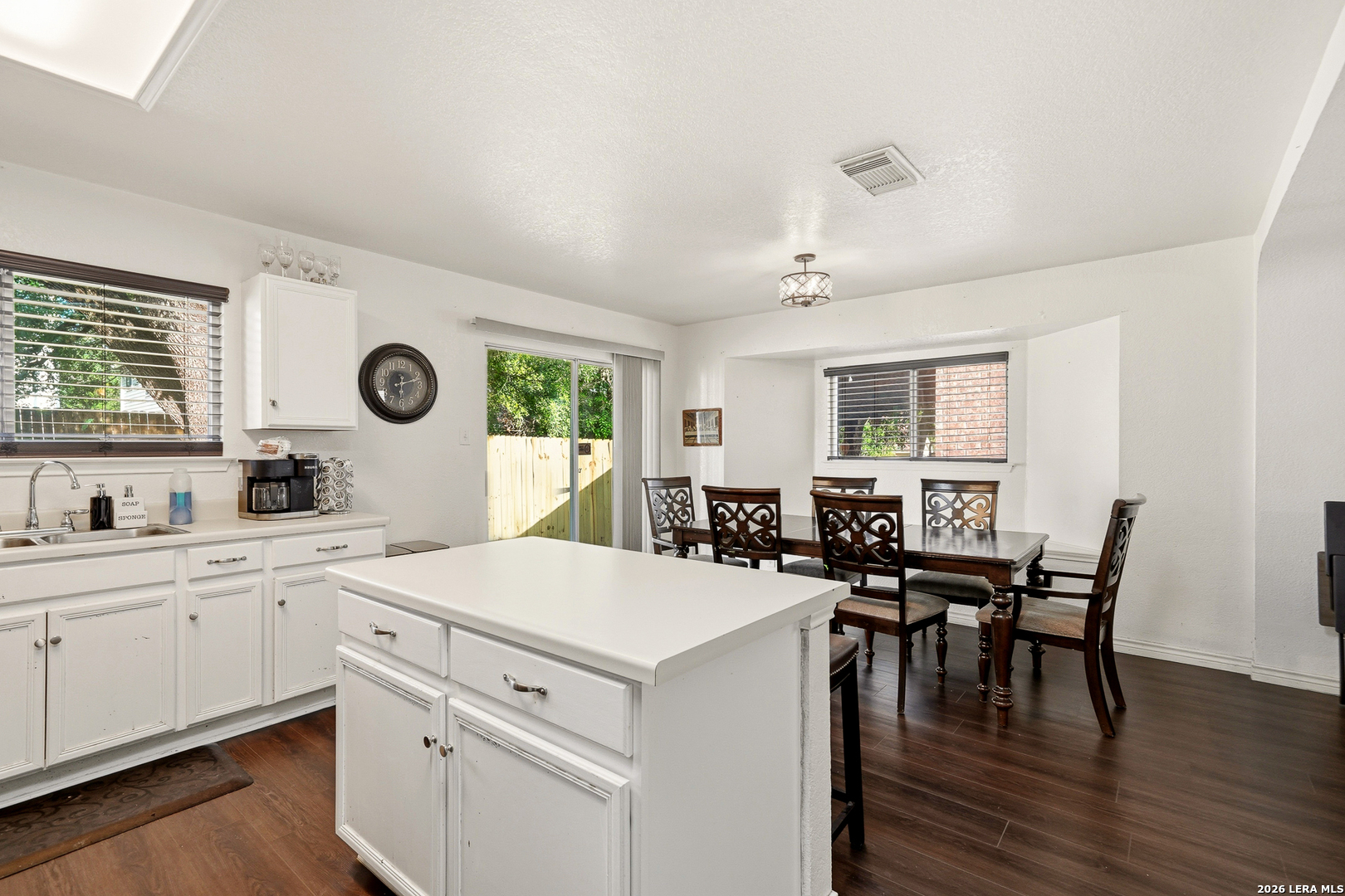 926 Saxonhill Drive San Antonio TX 78253