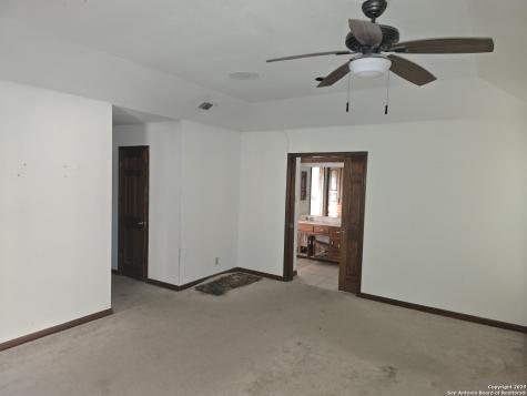 6207 Pine Needles San Antonio TX 78244