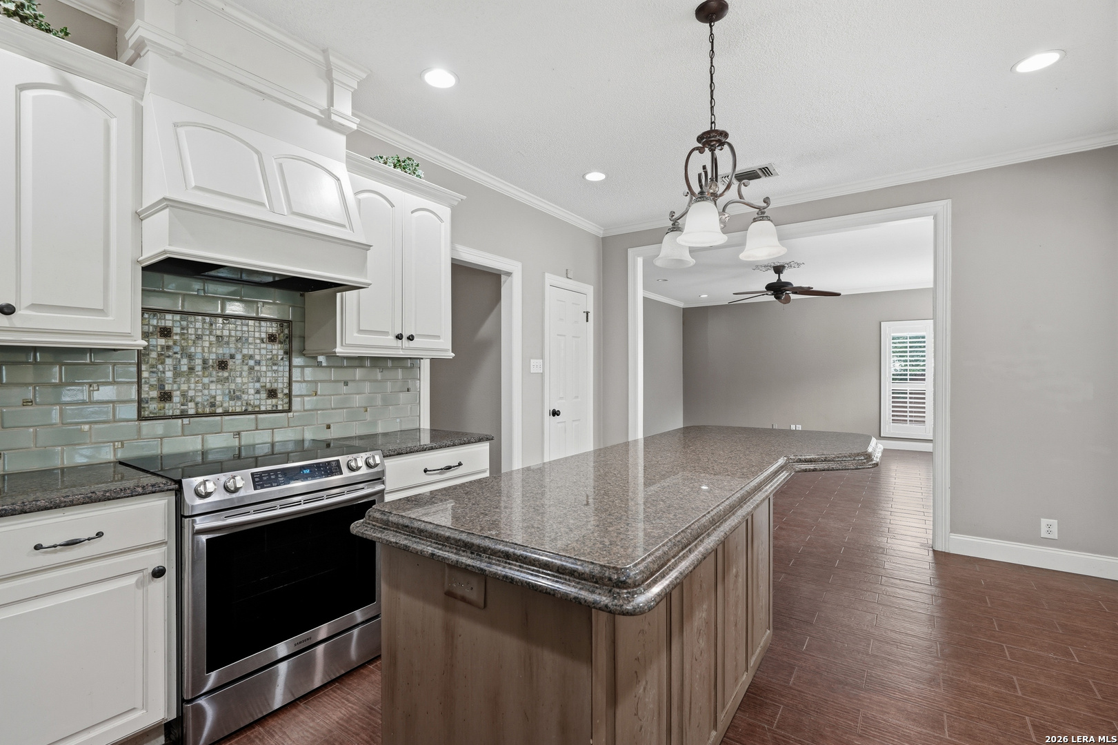 4623 Black Oak Woods San Antonio TX 78249