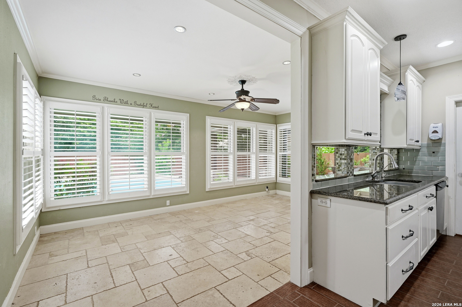 4623 Black Oak Woods San Antonio TX 78249