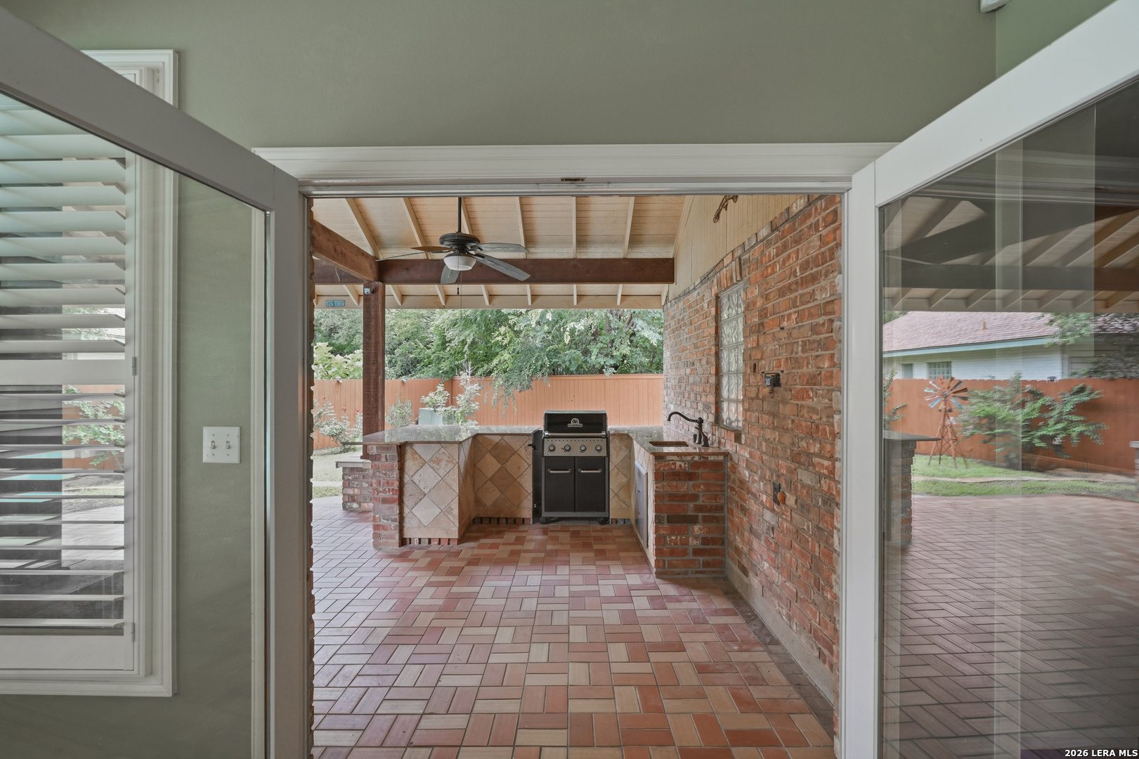 4623 Black Oak Woods San Antonio TX 78249