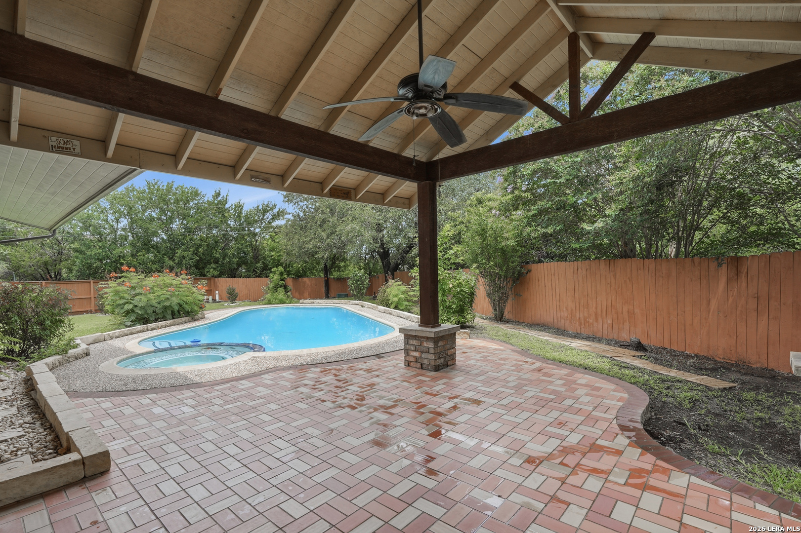 4623 Black Oak Woods San Antonio TX 78249