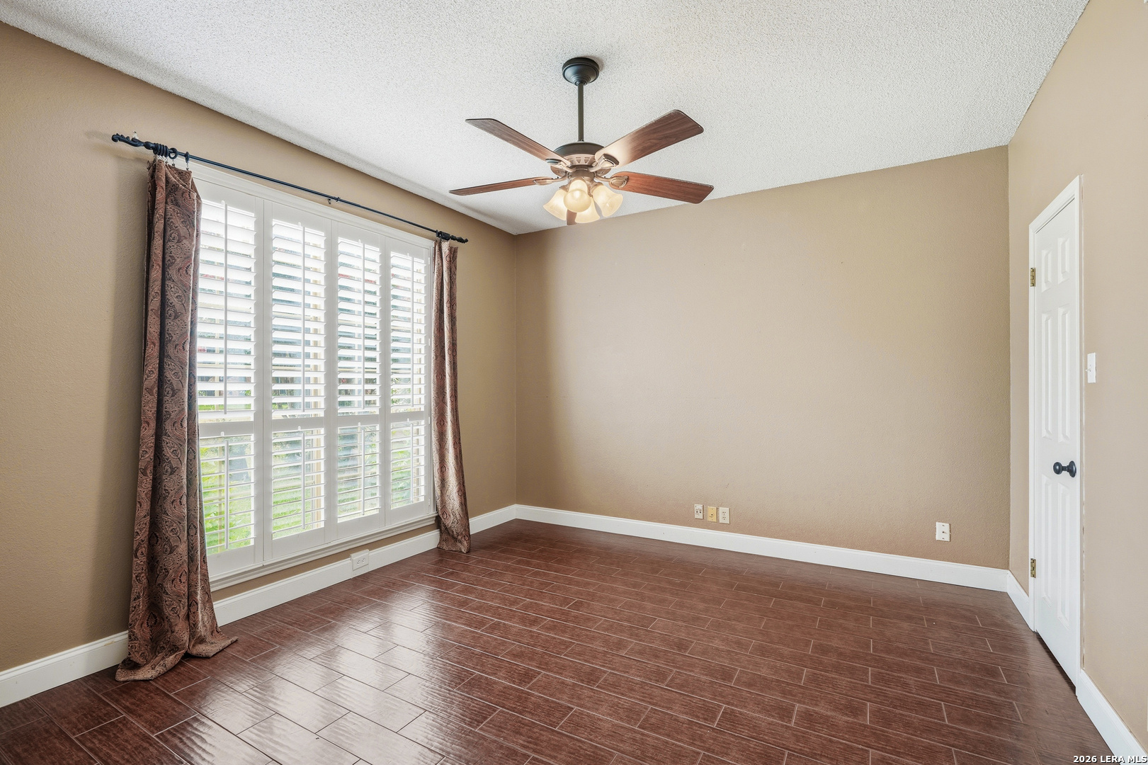 4623 Black Oak Woods San Antonio TX 78249