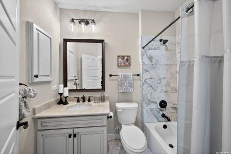 5843 Whitby #11 San Antonio TX 78240