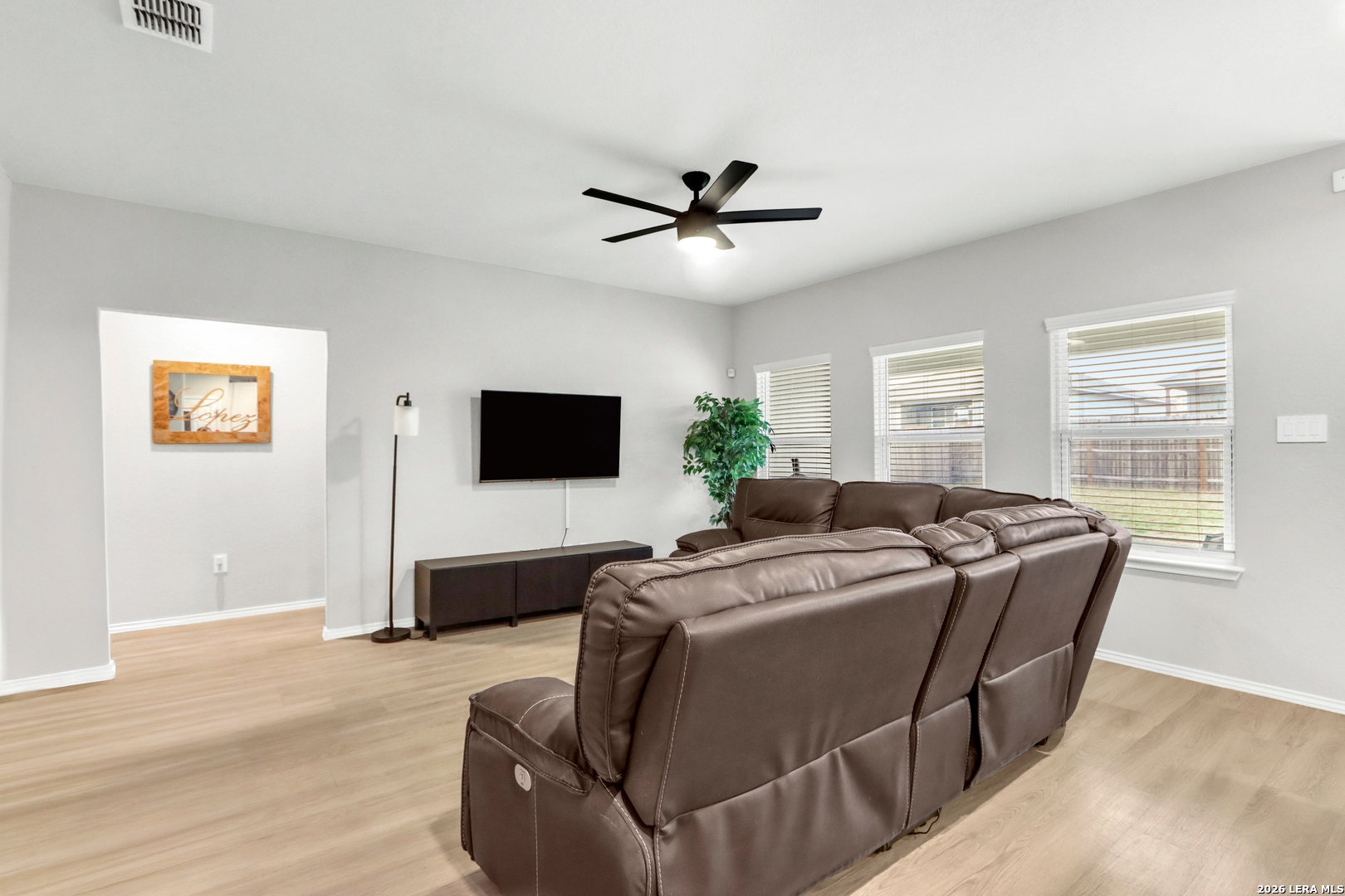 3200 Broad View Seguin TX 78155