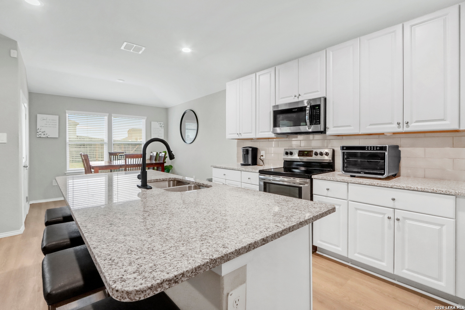 3200 Broad View Seguin TX 78155