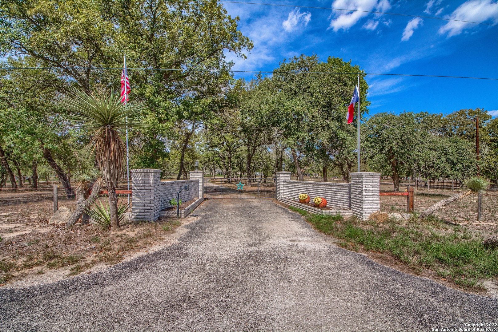 139 Palo Verde Floresville TX 78114
