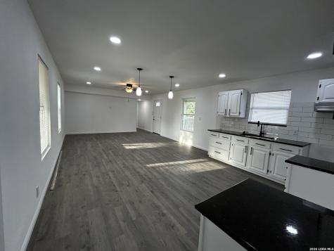 22823 Copper Canyon Drive Elmendorf TX 78112