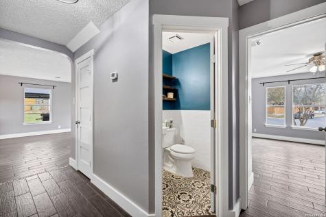 2435 Thrasher Oak San Antonio TX 78232