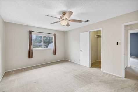 2435 Thrasher Oak San Antonio TX 78232