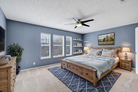 2435 Thrasher Oak San Antonio TX 78232