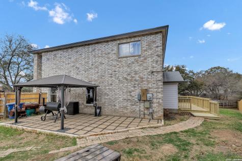 2435 Thrasher Oak San Antonio TX 78232