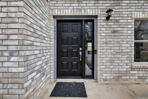 2435 Thrasher Oak San Antonio TX 78232