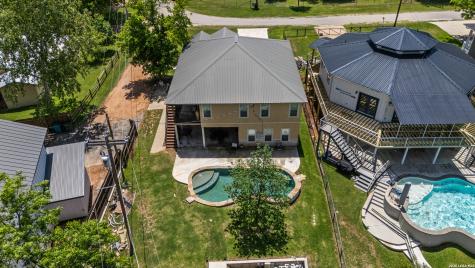 3900 N Apache Circle Kingsland TX 78639