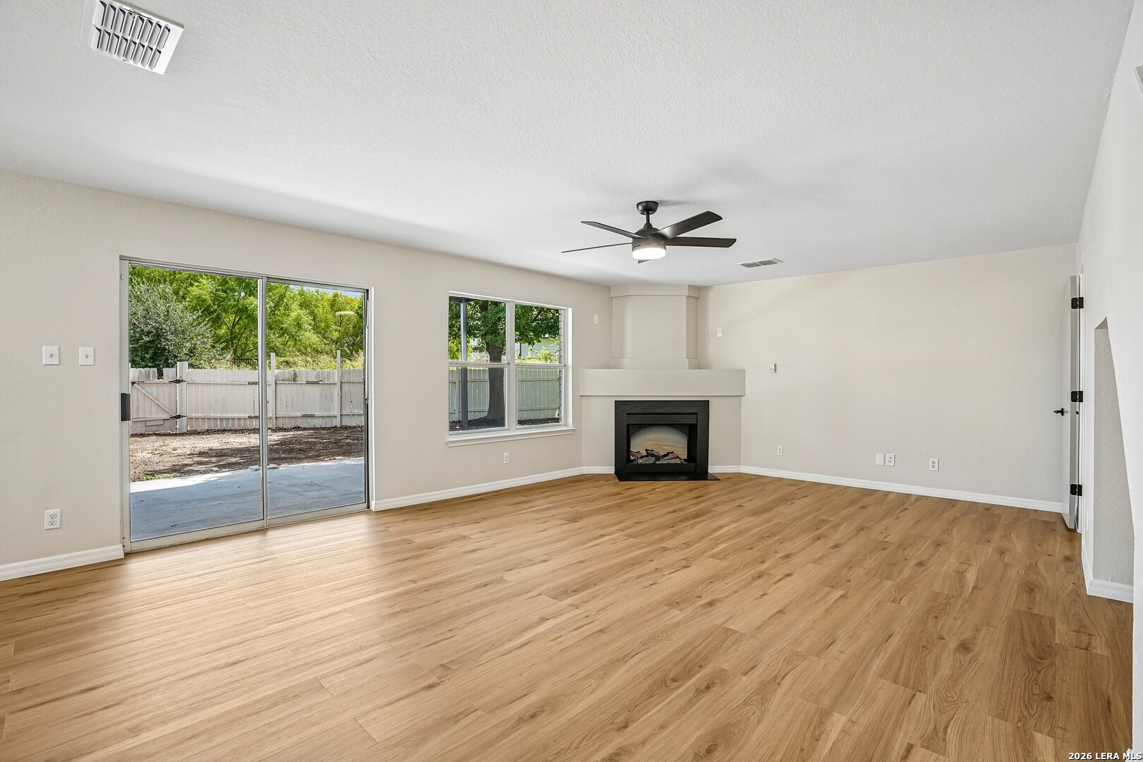 5526 Burton Farm San Antonio TX 78244