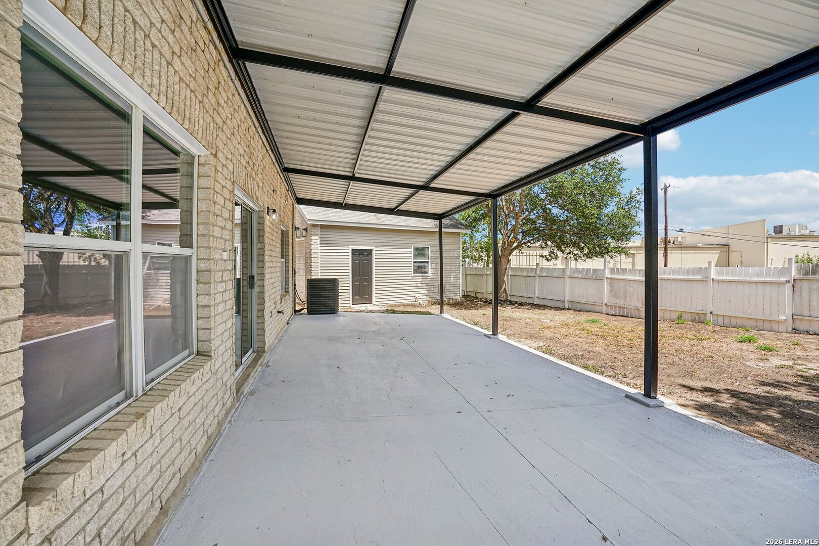 5526 Burton Farm San Antonio TX 78244