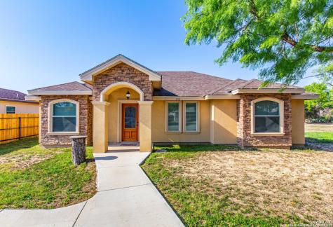 130 Rio Grande Street Uvalde TX 78801