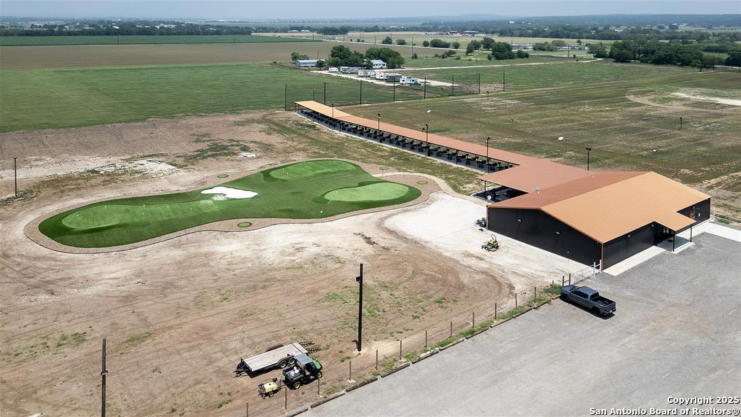 333 Lacey Oak Castroville TX 78009