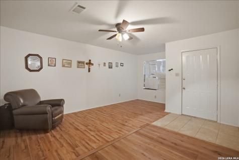 1307 Amy Street George West TX 78022