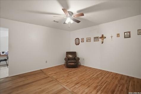1307 Amy Street George West TX 78022