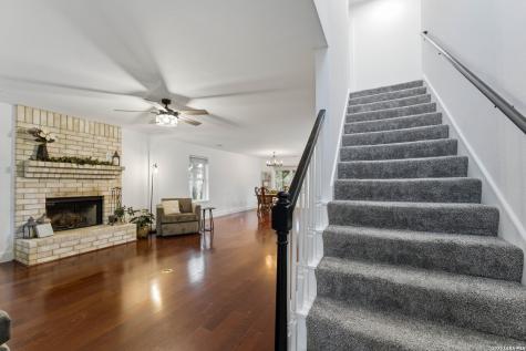 206 S Palo Alto Drive Floresville TX 78114