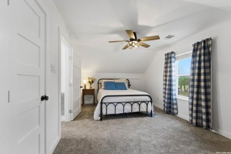 206 S Palo Alto Drive Floresville TX 78114