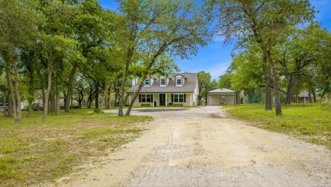 206 S Palo Alto Drive Floresville TX 78114