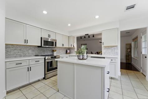 206 S Palo Alto Drive Floresville TX 78114