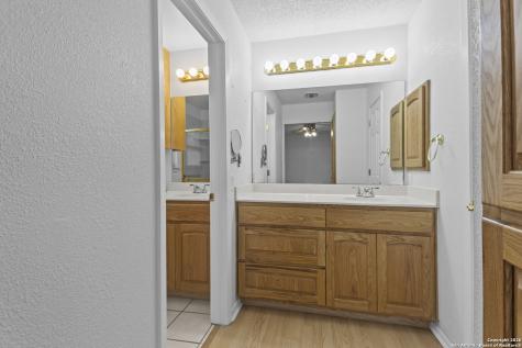 33171 Blanco Bulverde TX 78163
