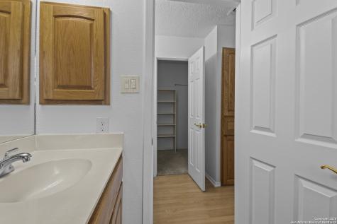 33171 Blanco Bulverde TX 78163