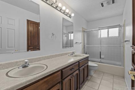 33171 Blanco Bulverde TX 78163
