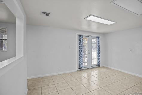 33171 Blanco Bulverde TX 78163