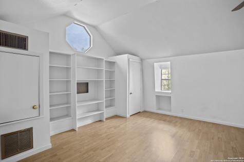 33171 Blanco Bulverde TX 78163